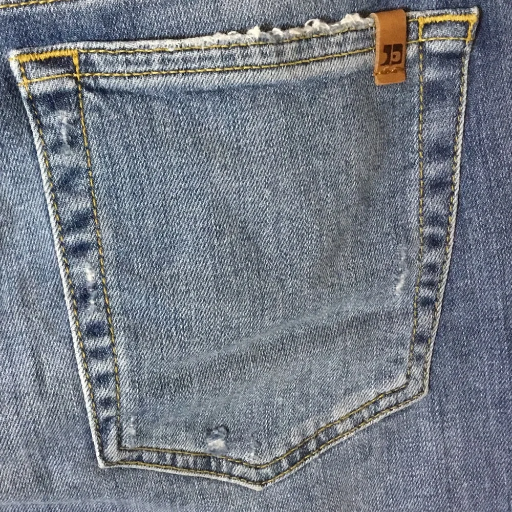 Joe’s Jeans Cuff Crop Distressed Blue Jeans - Size 27
